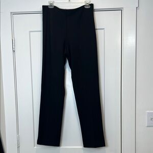 Adrienne Vittadini Black Straight Leg Pants with Streamlined Fit size 8.